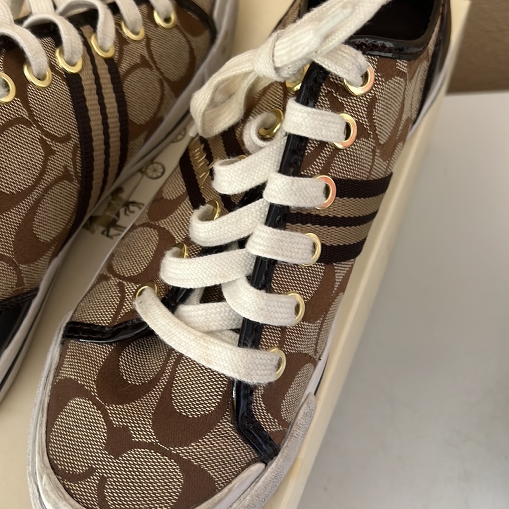 Coach Folly sneakers size 7 used with box - Picture 2 of 8
